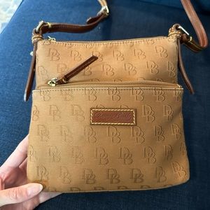 Dooney & Bourke Crossbody purse